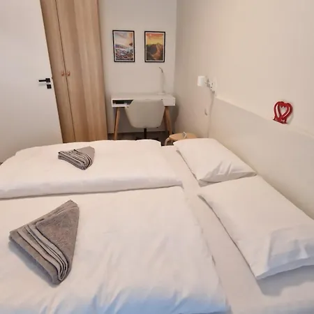 Ride & Chill With Summer Terrace And Private Parking In Rezidencia Paludzka *