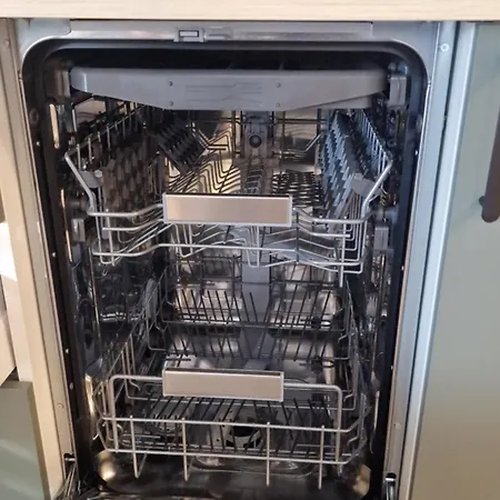 Ride & Chill With Summer Terrace And Private Parking In Rezidencia Paludzka Apartamento *