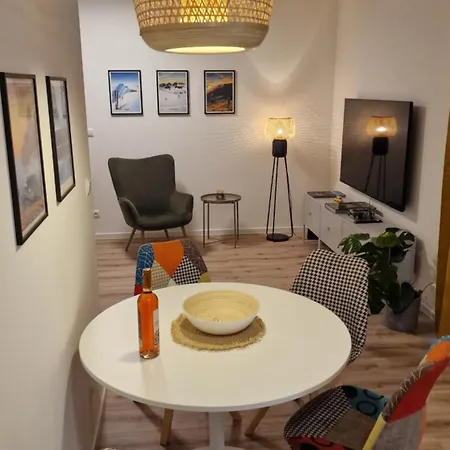 Apartamento Ride & Chill With Summer Terrace And Private Parking In Rezidencia Paludzka *