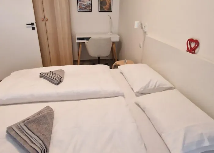 Ride & Chill With Summer Terrace And Private Parking In Rezidencia Paludzka *