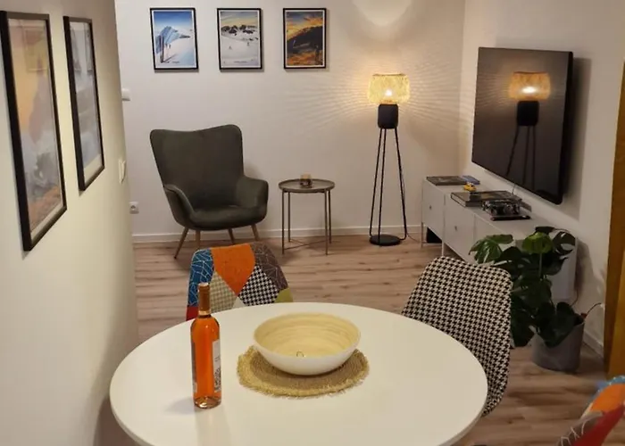 Daire Ride & Chill With Summer Terrace And Private Parking In Rezidencia Paludzka *